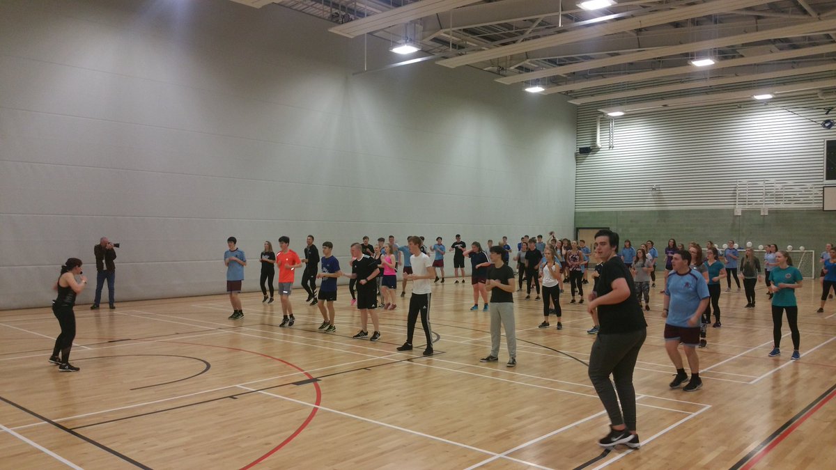 Senior pupils took part in body combat session this morning as part of #stvchildrensappeal and #essd . Thankyou @SeanBattySTV for coming in.