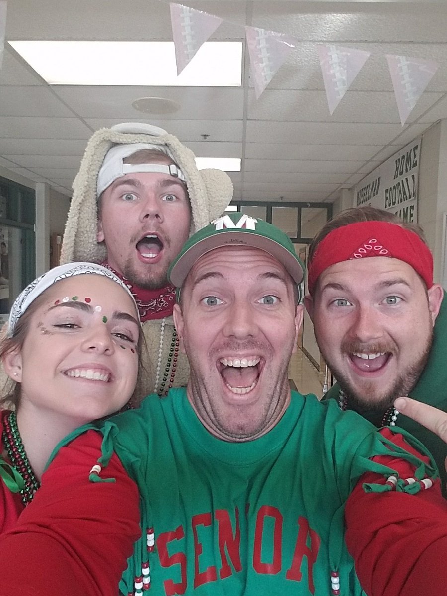 MrElliott_Teach's tweet photo. Spirit Day with Mr. Roberts, My Thunder Buddy, and Someone who knows Seth Tyson. #Applemen https://t.co/bk2PaYopLg