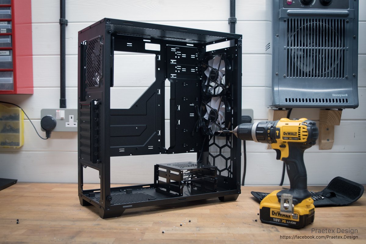 LDLC's tweet photo. 🛠 #LDLCModdingTrophy 2e semaine ! 🛠

Voilà quelques news sur le mod #Overwatch de @Maki_Role ! 👌

Par ici ⬇️
https://t.co/epqNXTlspX https://t.co/QGE1jukI9y