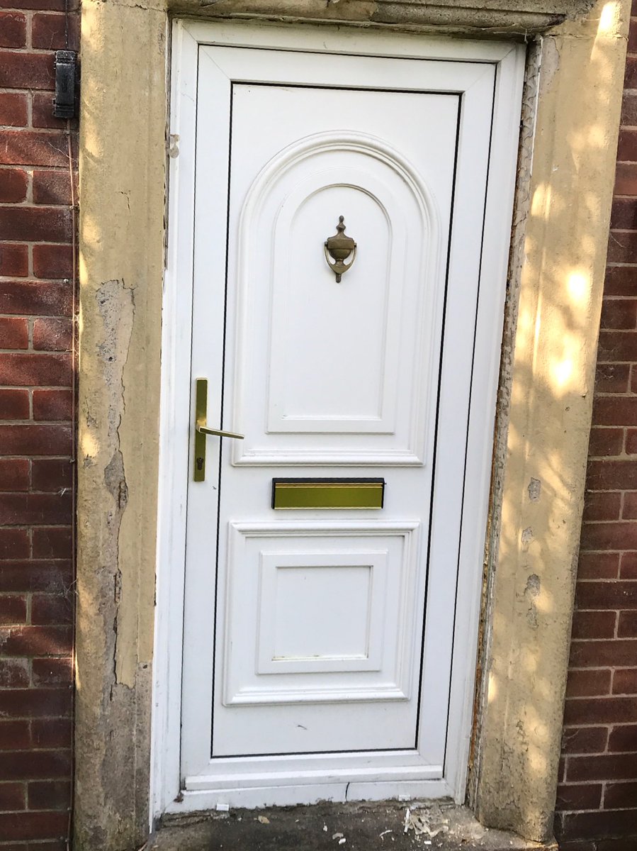 Steamy_Windows's tweet image. Nice composite door job for a Friday!! #HomeTime