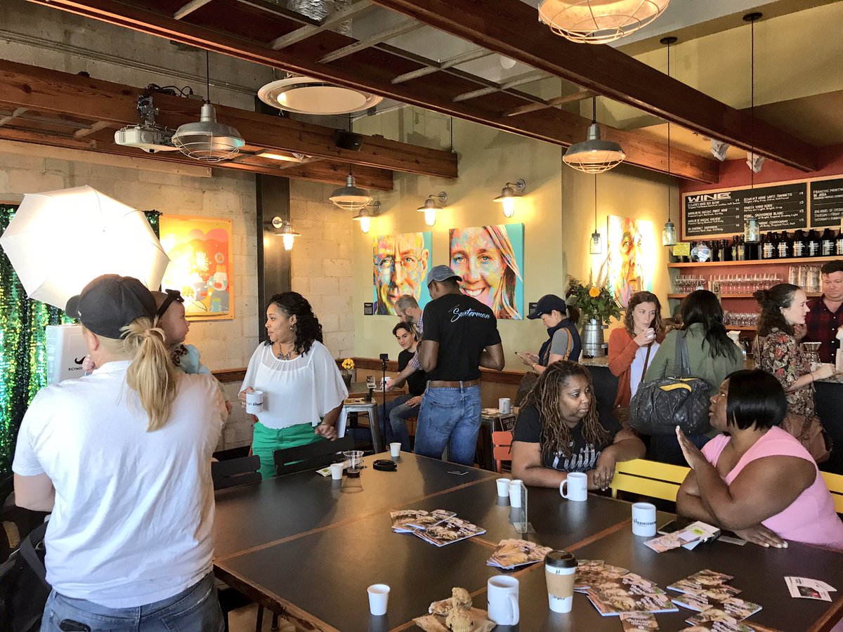 RichmondGrid's tweet photo. National Coffee (with Strangers) Day @Ellwoods with @RVAStranger @likethefruit. #rva https://t.co/NQnv2jNPtW