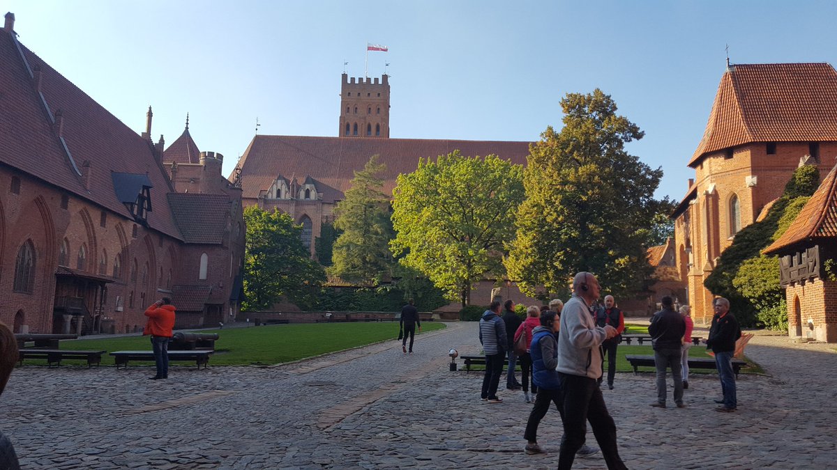 JACMFL's tweet photo. Malbork castle - impressive! https://t.co/Far1yFQ06l