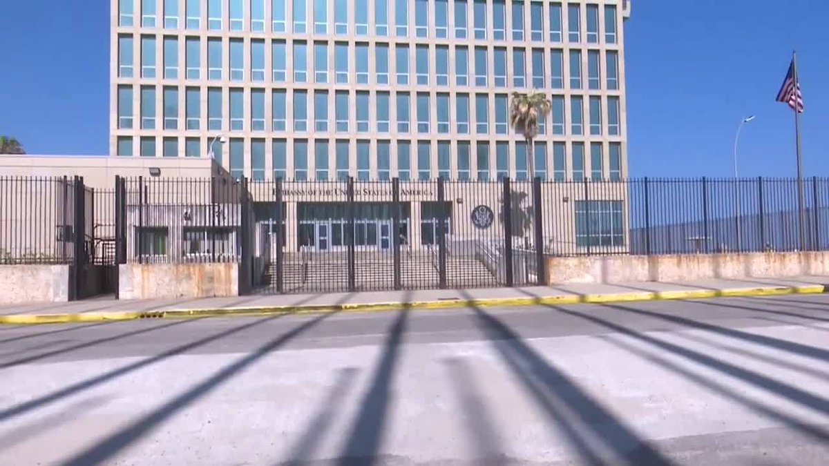#BREAKING US urges no travel to Cuba, cuts embassy staff, AP sources say bit.ly/2x2uLbX?utm_me… https://t.co/m05a1IQrL8