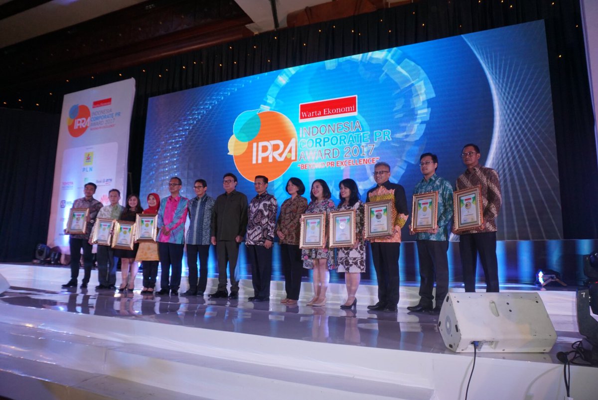 APRILpulp's tweet photo. We're proud to announce @APRILpulp has won The Sustaining #Future Company Campaign from @WartaEkonomi #IPRA2017 https://t.co/7qdopAKGTW
