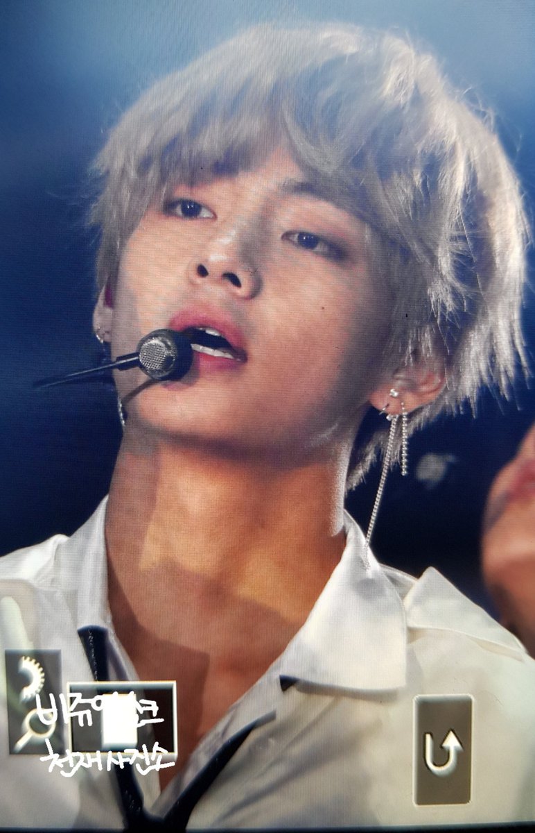 방탄 뷔 플뷰인데 눈 가로 길이 진짜 길어 - 케이돌토크 카테고리 방탄 뷔 플뷰인데 눈 가로 길이 진짜 길어 - 케이돌토크 카테고리