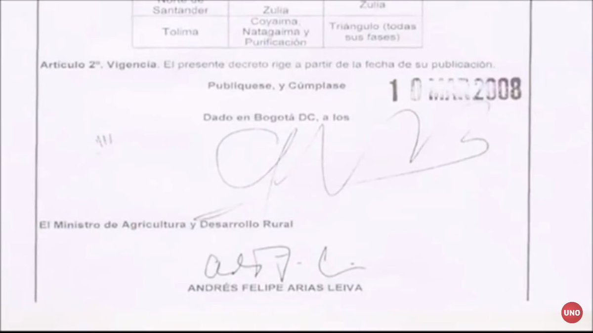 JulianFMartinez's tweet photo. Finca El Ubérrimo de Álvaro Uribe se benefició con 3.297 mil millones a través de un decreto firmado por él y Arias https://t.co/qIQ1u5AAN4