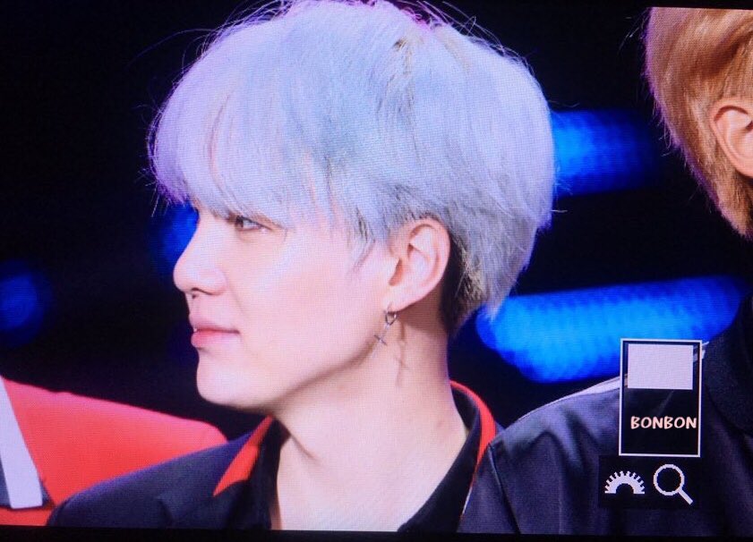 bonbon_9339's tweet photo. 170929 #BTS #방탄소년단 #슈가 #SUGA https://t.co/Q0htW8X5q3