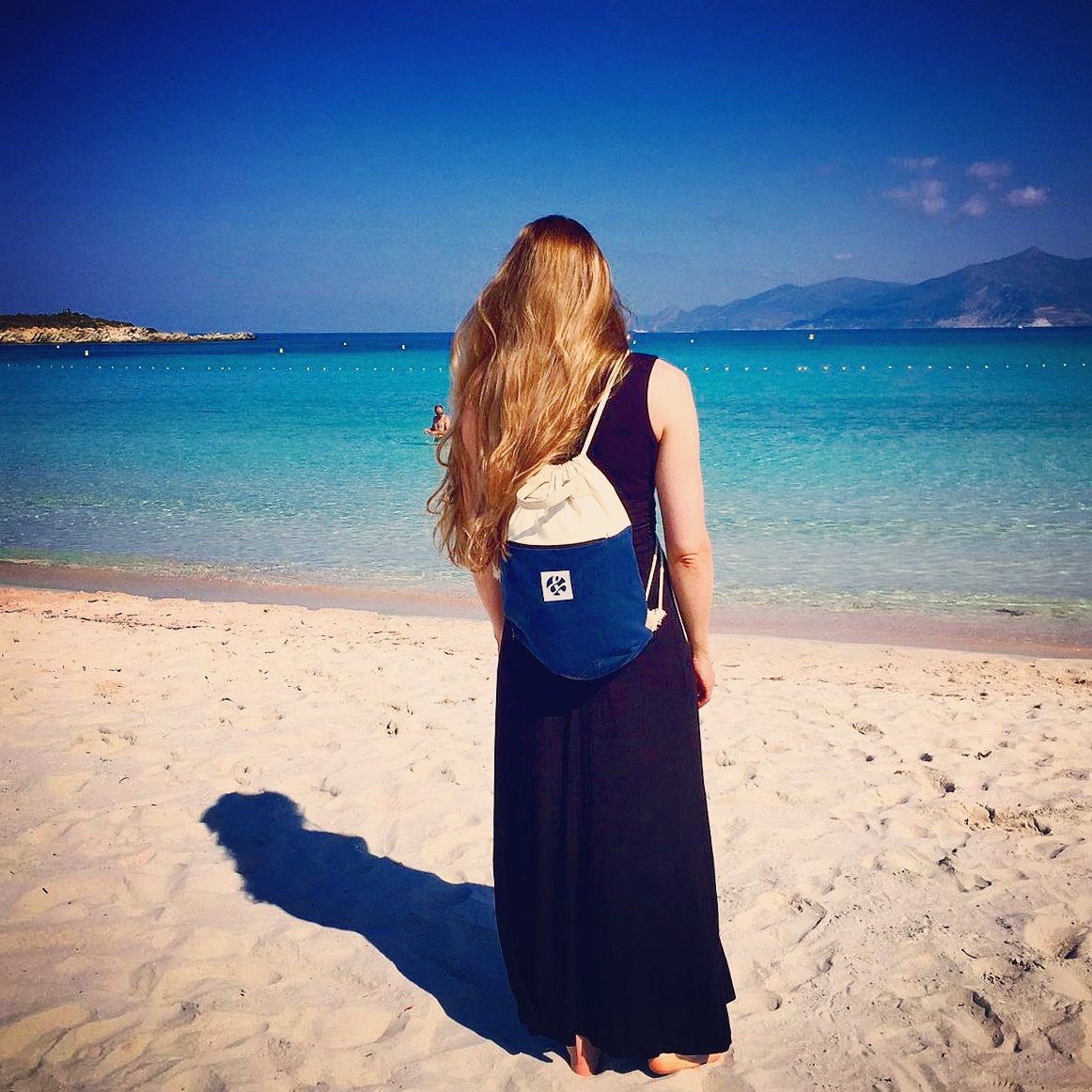 #Beachtime ... 🏖️😎👌 #enjoythesun ! ☀️

#Immer &amp; #überall dabei: Der  #Yogabag von #undlos

und-los.ch/yogabag

#corsicayouarebeautiful