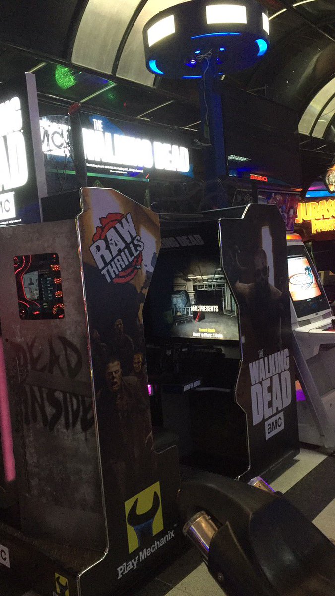 DIANA_Merced839's tweet photo. Ya llegó al local la nueva The Walking Dead. Vengan a jugarla. Está buenísima. #TheWalkingDead https://t.co/4RjSQOXrdP