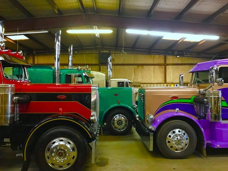 luvgodtrans's tweet photo. Which color would you pick? #trucking https://t.co/IkiTZQQAvz