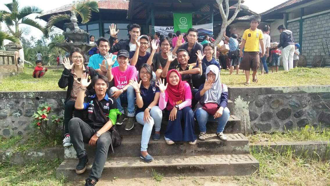 bowocenter's tweet photo. Solidaritas Untuk Pengungsi Gunung Agung, Desa Pesaban, Karangasem
#AMIPeduli #AMIBali https://t.co/oqZhTRnlAi