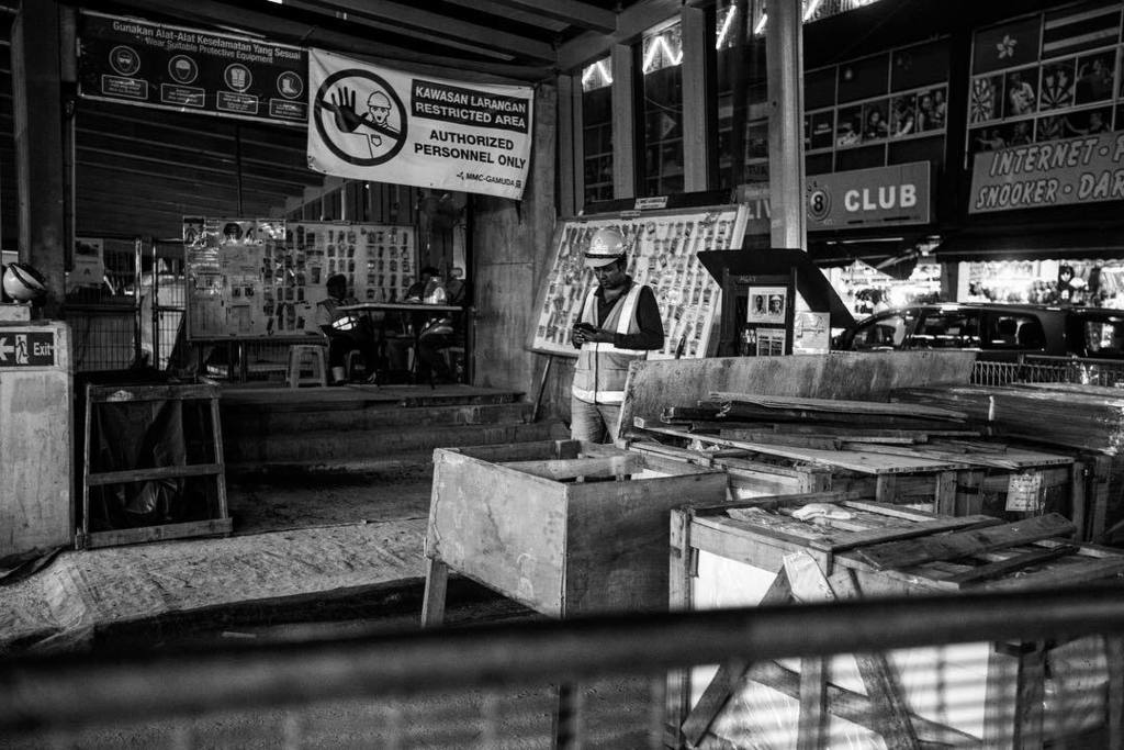 wingwp's tweet photo. Night scene @ #KualaLumpur
.
#streetphotography #nightphotography #monoart #instatag #bwstyleoftheday #insta_pick_… https://t.co/wozpaTytQy https://t.co/PhpSmMiLMH