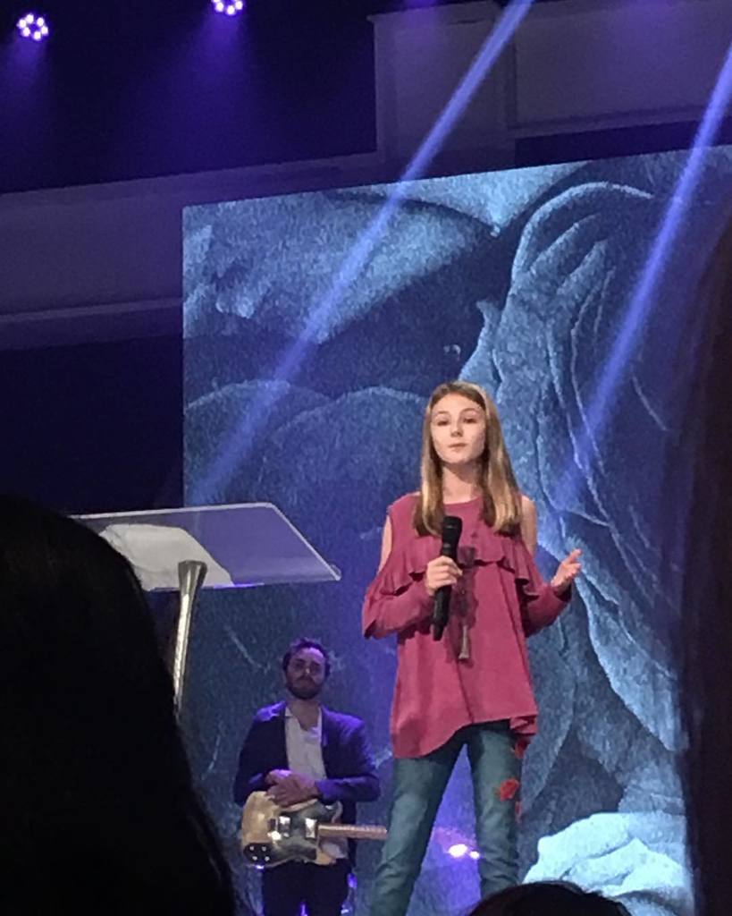 rachaelbernardi's tweet photo. Allie Bell throwing down at #womanconf ! Be watered with His Word, so your roots will grow deep and His fruit willโฆ https://t.co/PATpP1Po3B https://t.co/JPJCUj1DGk