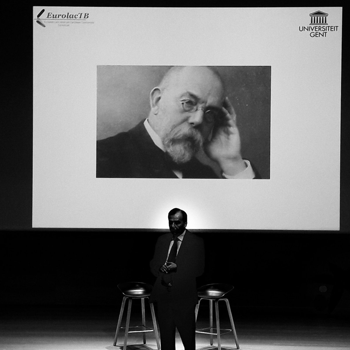 Oneandahalf_Lab's tweet photo. Interesting talk from Dr Juan Carlos Palomino on new strategies in the search for anti #tuberculosis drugs #MycoNET #TB @GTRecerca @CIBERES https://t.co/4s0daSFVKm