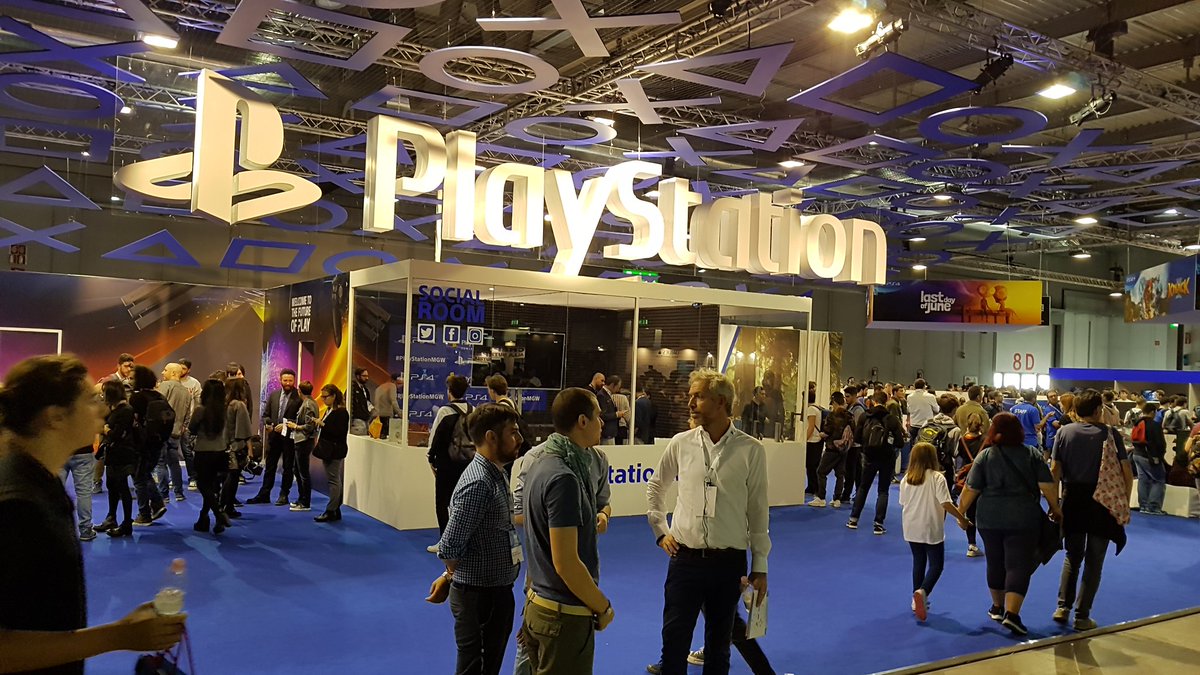 techprincess_it's tweet photo. Qui alla Milan Games Week non mancano gli stand!
#MGW17 #PrincessMGW
@lenovoitalia @MotorolaITA https://t.co/EcQtqdBcK4