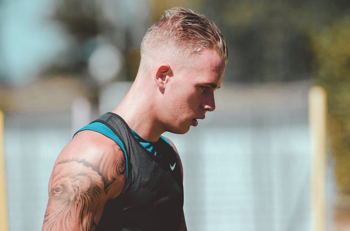 Rick Karsdorp tweet media