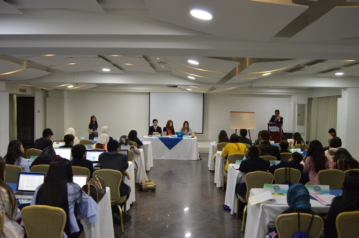 cervmun's tweet photo. El trabajo de los comitรฉs ha iniciado, #EstaQueArde ๐ฅ๐ฅ #Cervmun #Rise4Freedom https://t.co/gZtNfRiPLS