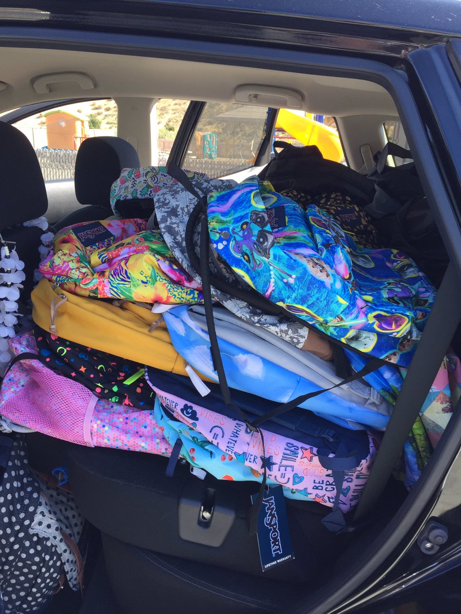 MtDiabloHOPE's tweet photo. In 2016-2017, we served 651 #homeless #children = 2% of 32,000 students.  In 2017-2018 to date, = 198 homeless kids.  hope@mdusd.org https://t.co/yj8SlU7Ust