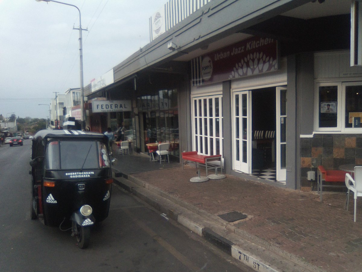 CommutaX's tweet image. At your service #CatchATukTuk commutax.co.za