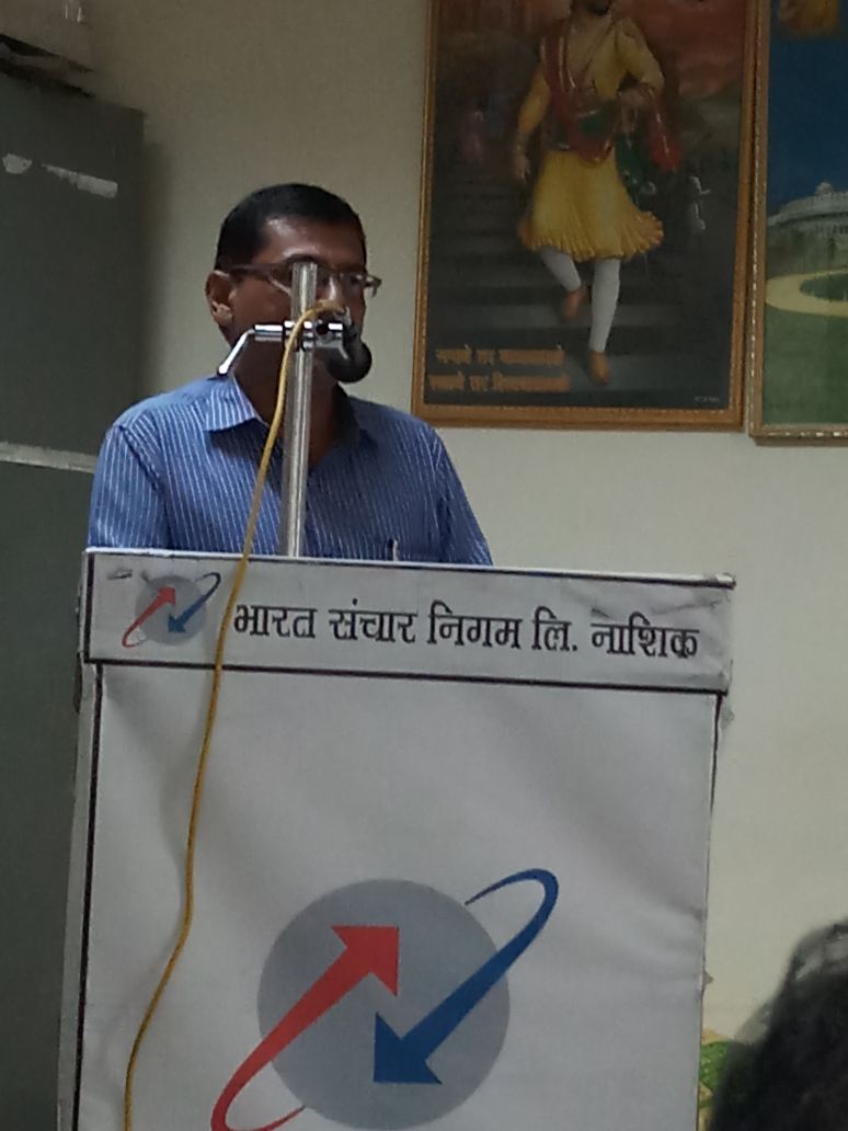 mbsangale's tweet photo. Workshop on Development and Growth #BSNL #Nashik @gmtnsk @cgm_mh_bsnl @neerja_tiwari @itz_snu https://t.co/IxfGvhVcXZ