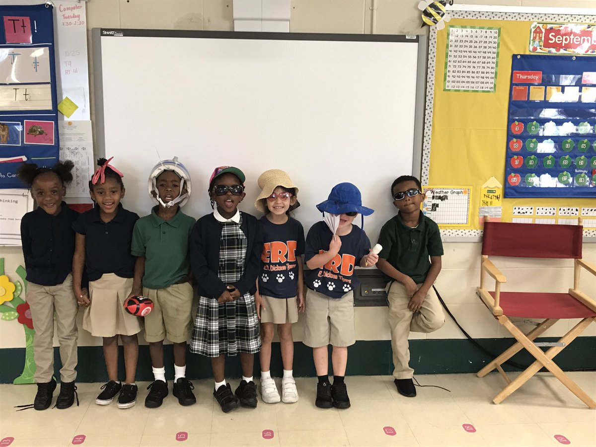 Sunny Day Fun! <a href="/DicksonTigers/">E.R. Dickson Tigers</a>