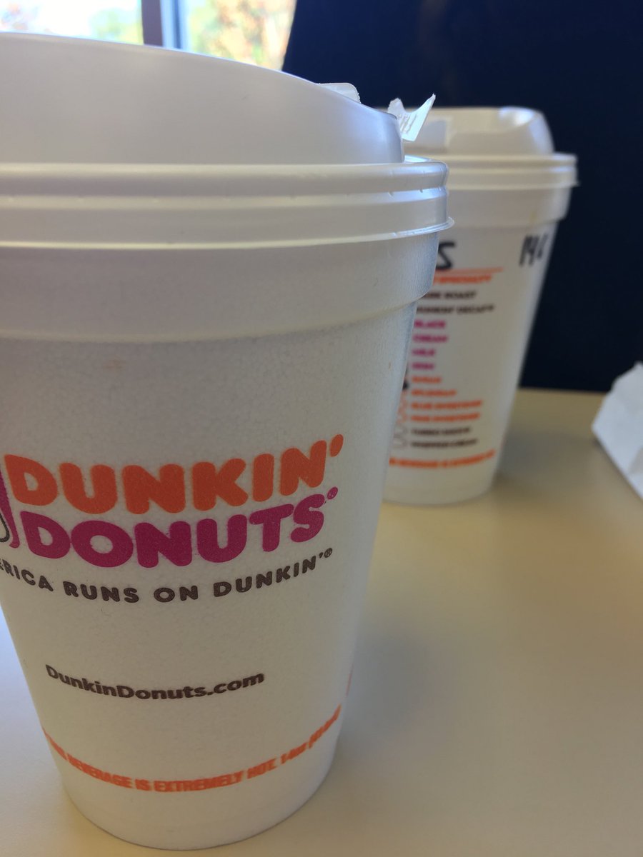 We’re celebrating #NationalCoffeeDay at <a href="/DunkinDonuts/">Dunkin'</a>, are you?? ☕️