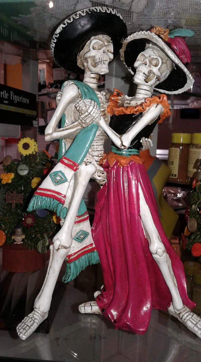 Get in here and get your #Halloween decorating started!