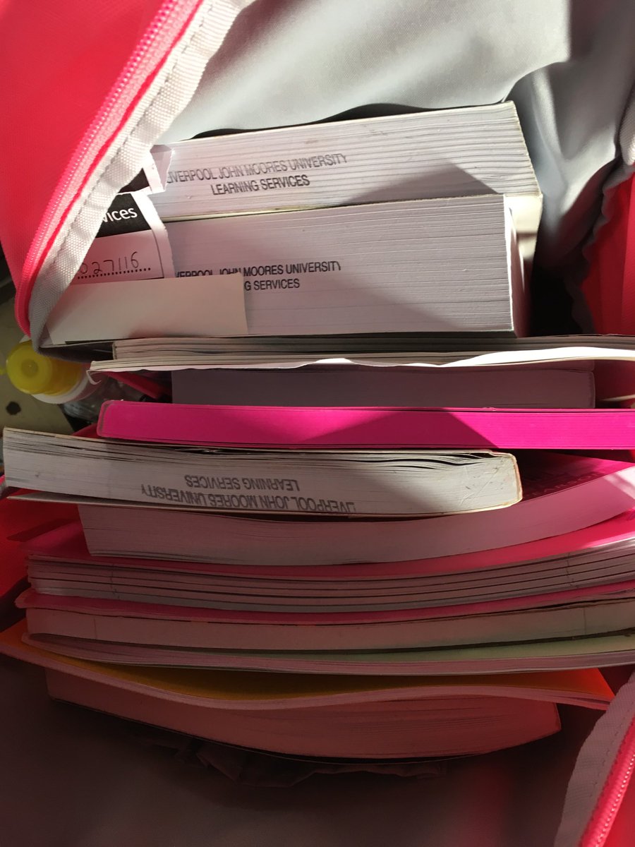 ayres_shona's tweet image. Library trip today #LawStudentProblems #heavy #englishlegalsystem #lawstudent