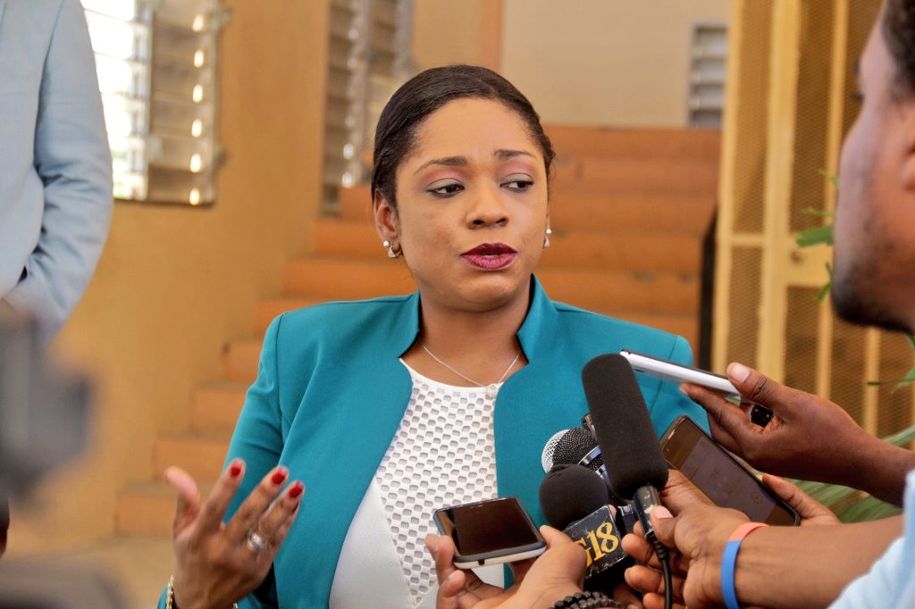 Communication Haïti (@mchaiti) on Twitter photo "Le Gouvernement va oeuvrer de manière à supporter l'Institut Monfort qui vient en aide aux plus faibles de la société".–Dixit <a href="/StephanieAug/">Stephanie AUGUSTE</a> "Le Gouvernement va oeuvrer de manière à supporter l'Institut Monfort qui vient en aide aux plus faibles de la société".–Dixit <a href="/StephanieAug/">Stephanie AUGUSTE</a>