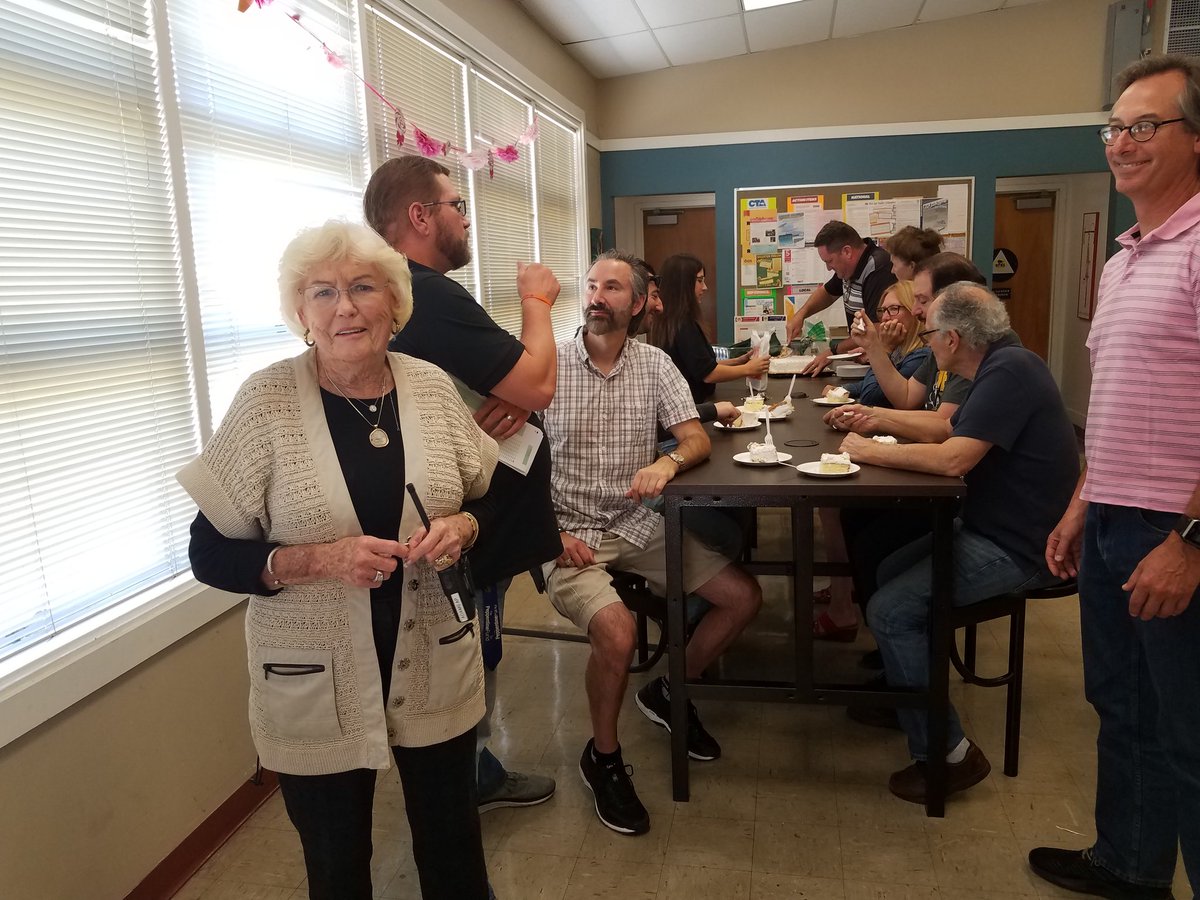 Newbury Park HS tweet media