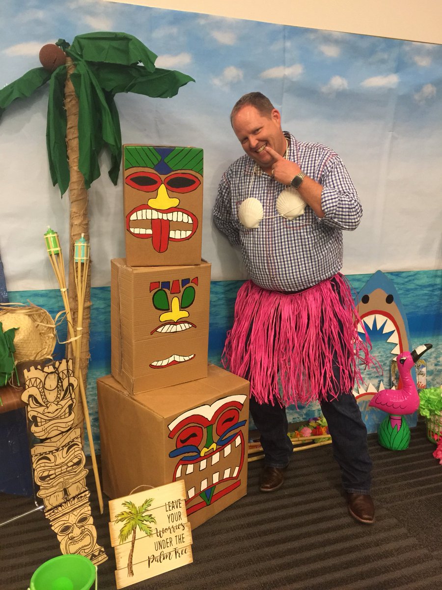 tsnaptalk's tweet image. #NSN photo booth was a hit! 😃🌴⛱🐚😎