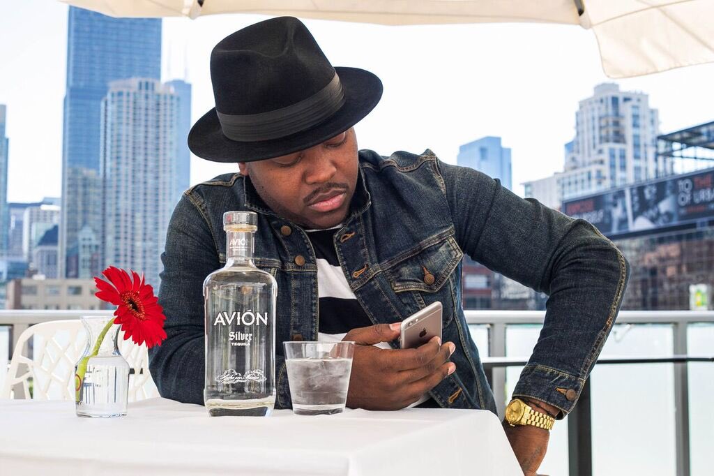 TheKidSeanMac's tweet photo. Sean Mac for Avion. Drink responsibly. Cheers. @tequilaavion #TheMacExperience 🌹 https://t.co/RGJ58oQHJN