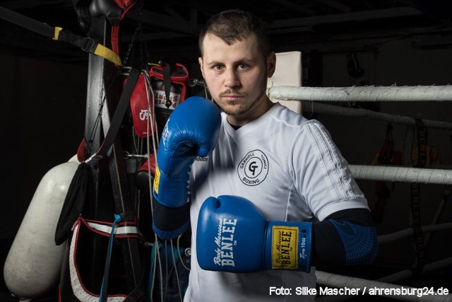#Ahrensburg #Gabriell #Tunici: Der Ahrensburger Boxer bestreitet am Sonntag seinen 7. Profikampf bit.ly/2xDsDM9 #Boxen <a href="/DShowpalast/">Delphi Showpalast</a>