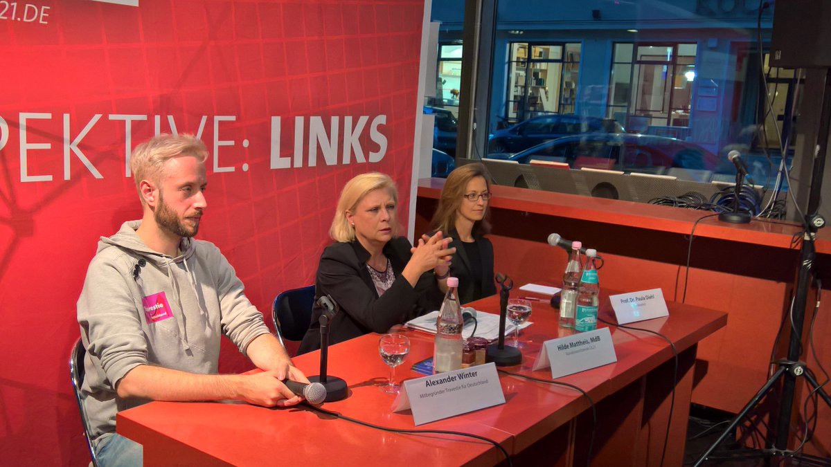 GerdMiedthank's tweet photo. Beginn der #Herbsttagung der @Forum_DL21 der @spdde im @tazgezwitscher Café mit @HildeMattheis @ChristianeMeier und #AlexanderWinter https://t.co/jLrx61lAwH