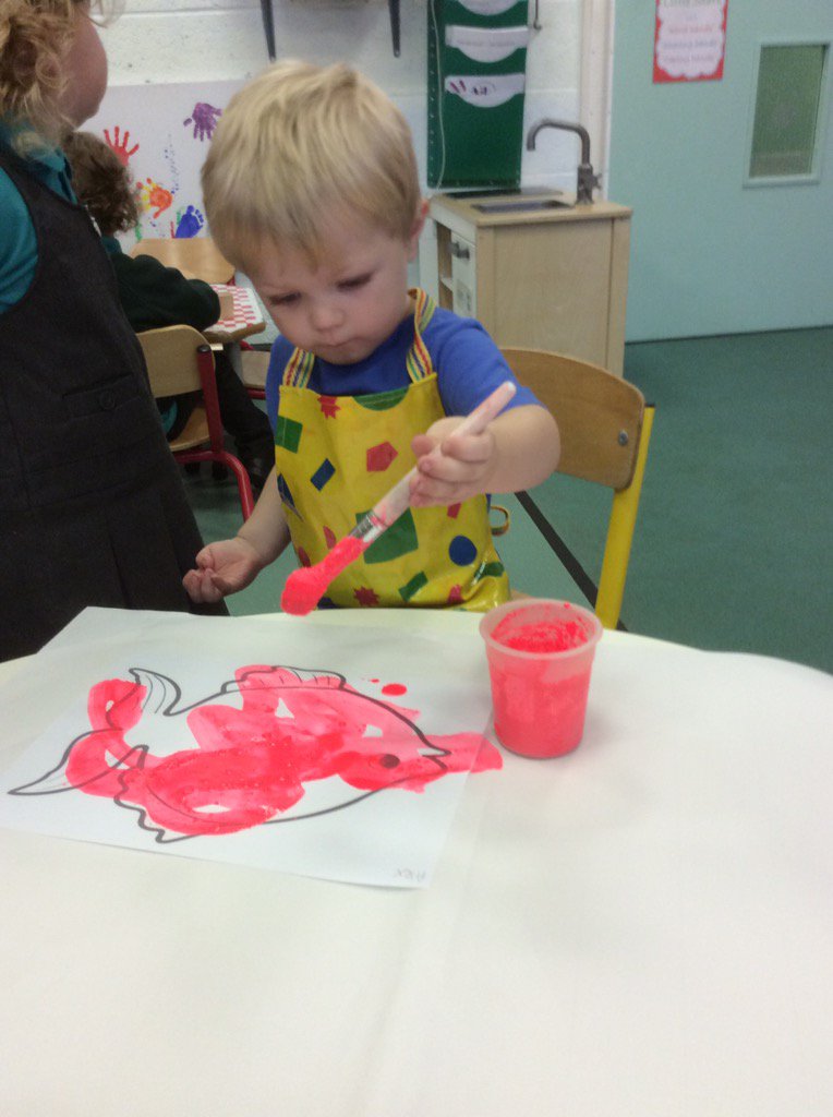 LisaBellamy13's tweet photo. Making our sea creatures for 'under the sea week'@IsherwoodMrs @MrsHughesx @TheDistrictCE https://t.co/QFdkgTTGdt