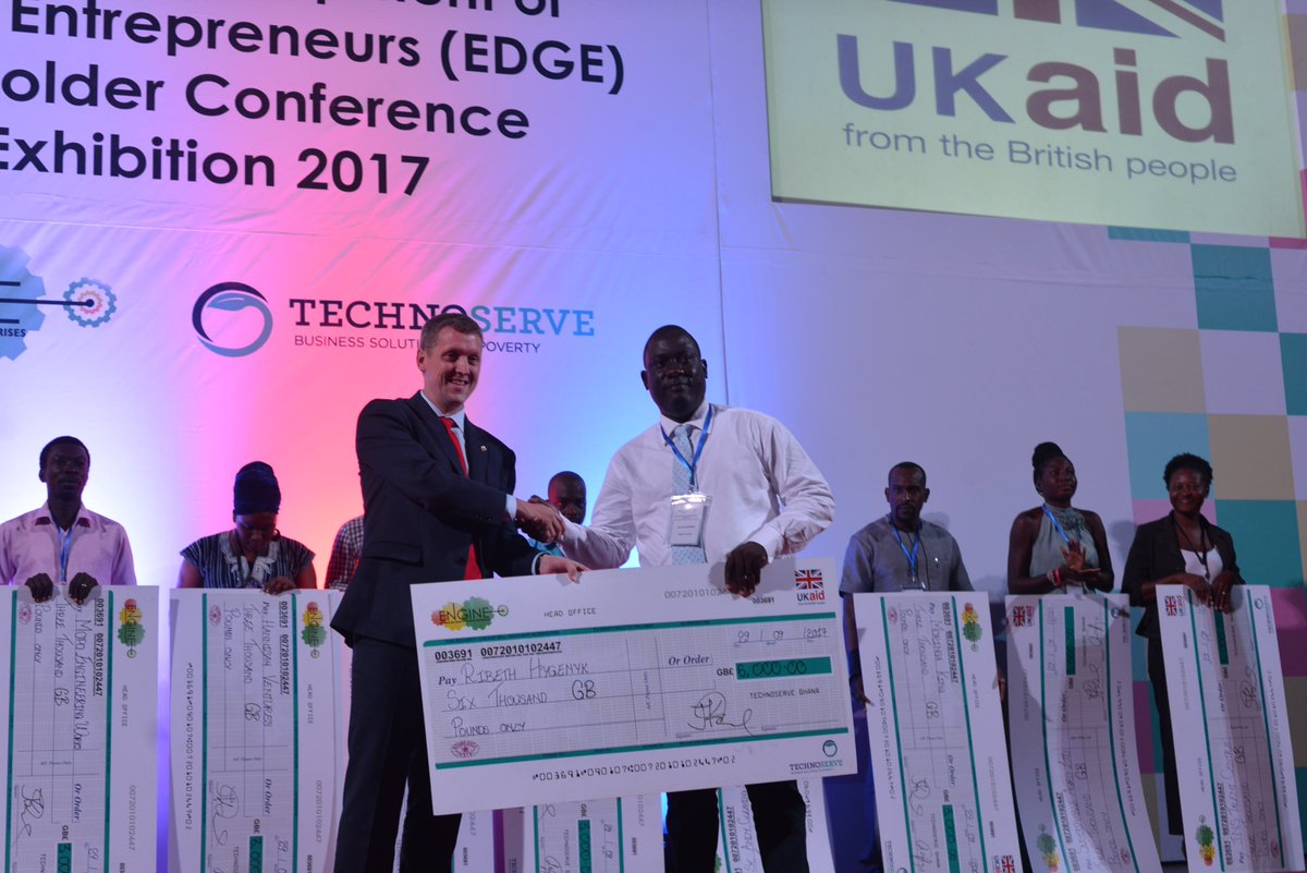 edgecon2021's tweet photo. Ribeth Hygenyk receives award from Ian Walker British High Commissioner @UKinGhana #EDGECon2017 https://t.co/xBgOkZ3pjW