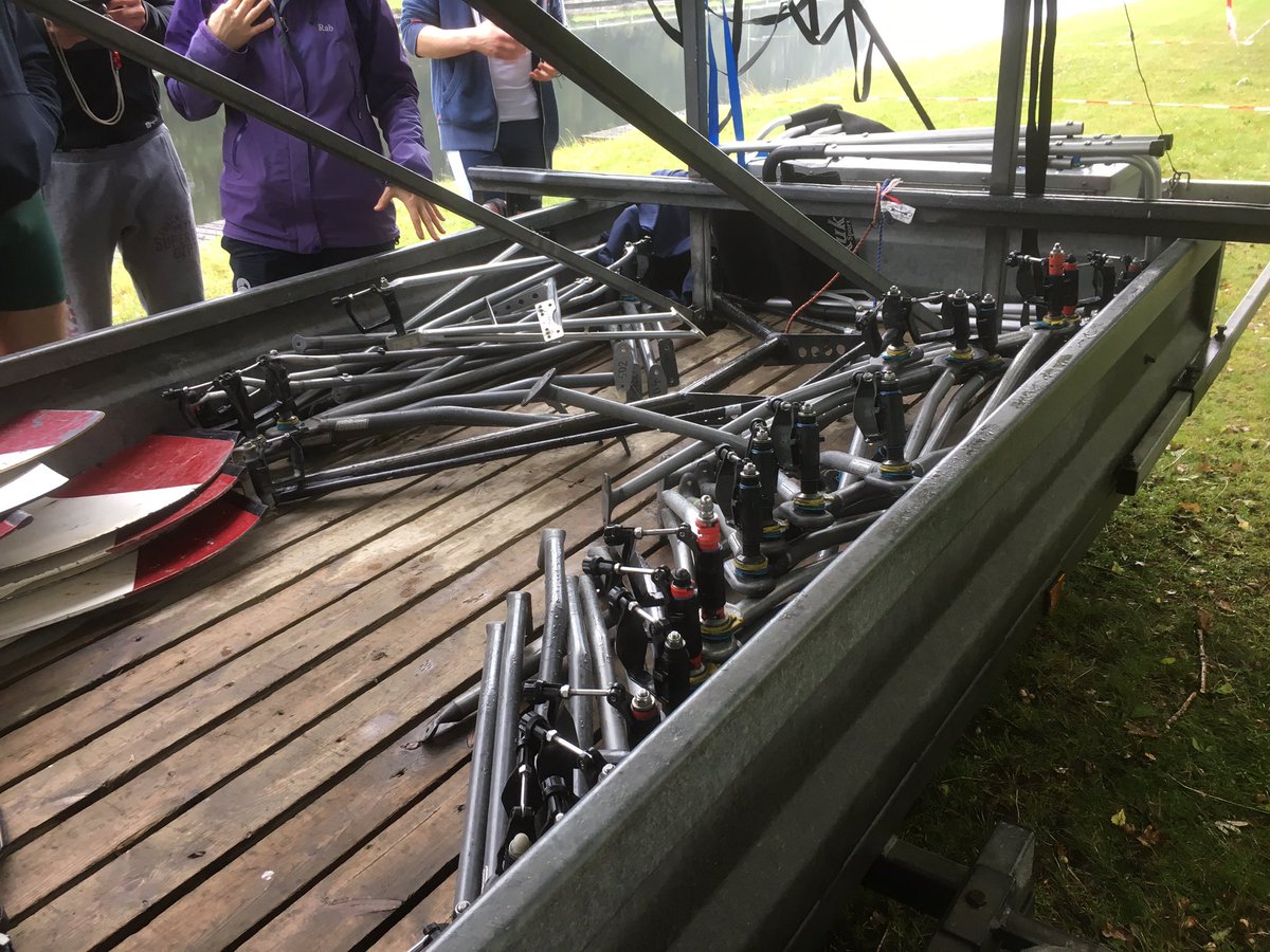 Vecht race ! Not Vichy, bloody predictive text!!!!