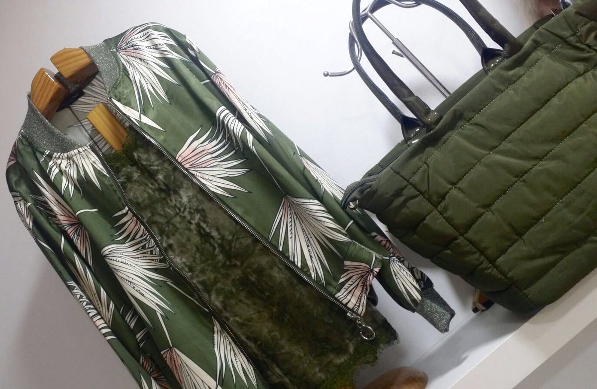 aurasabates's tweet photo. @aurasabates i #COMPLEMENTS #aurasecció #newarrivals #moda https://t.co/z7cSLlb1VK