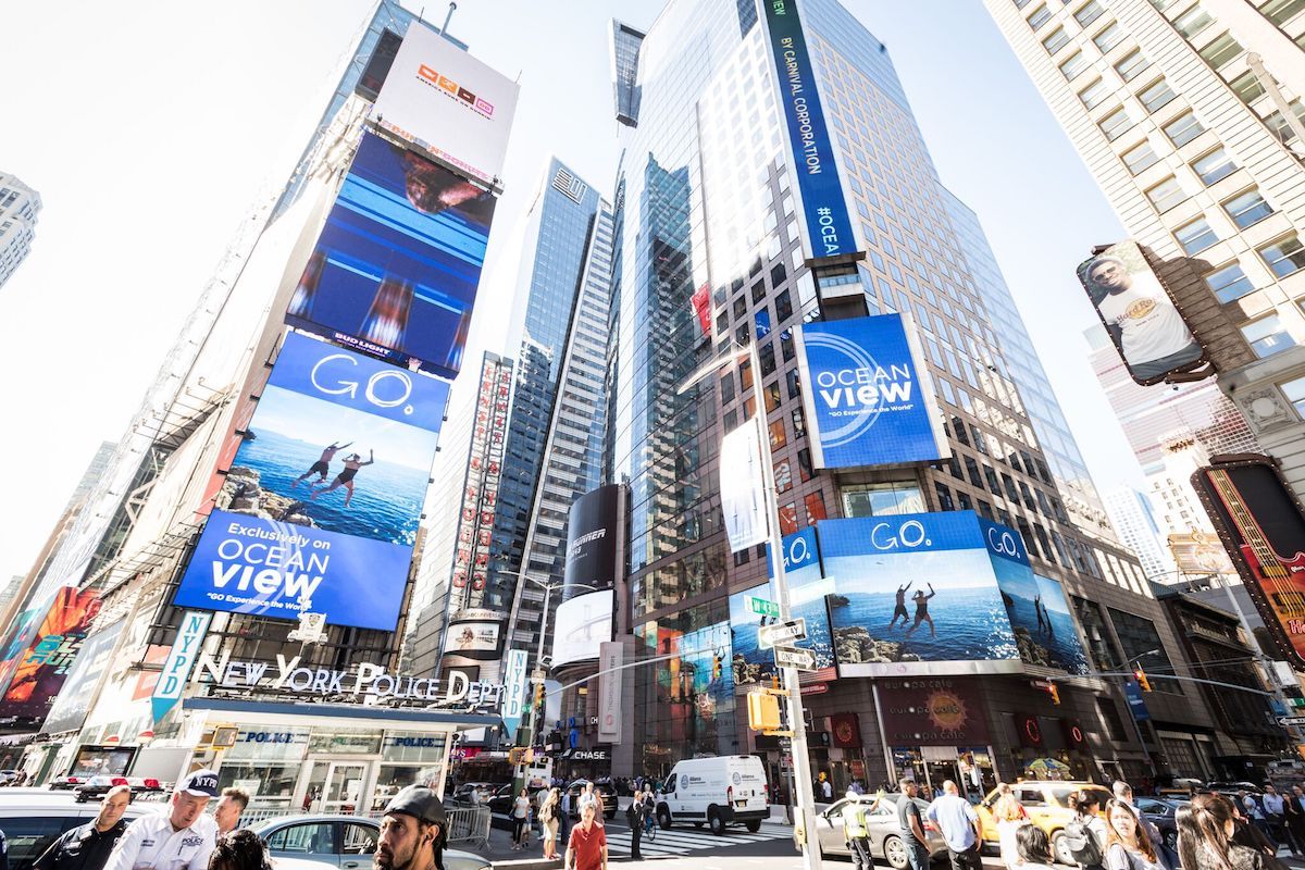 Carnival Corporation tweet media