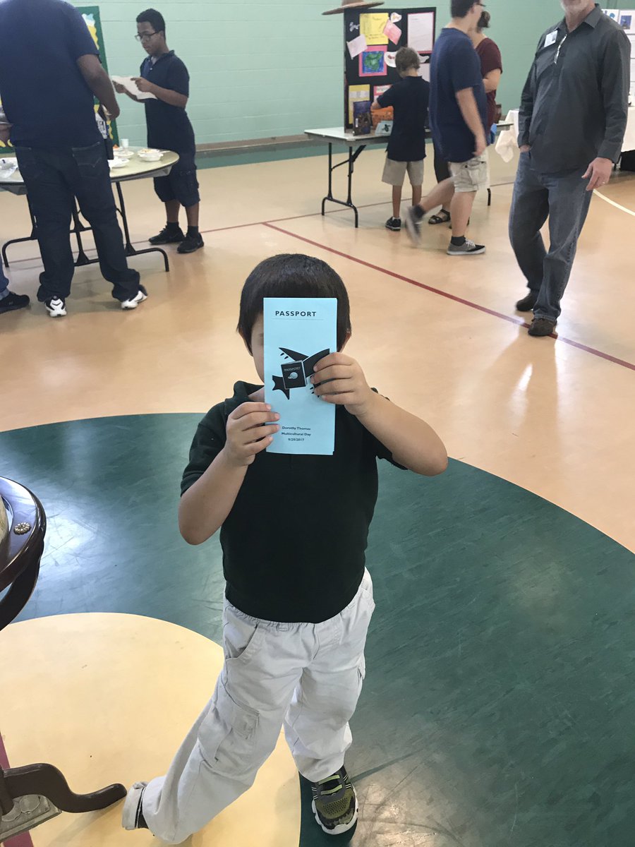 HCPS_dthomas's tweet photo. Cultural Arts Festival is a huge hit! Eating around the world...YUM! @HCPSArea3 @GGrayes #projectbasedinstruction https://t.co/Ur5sGhWlkk