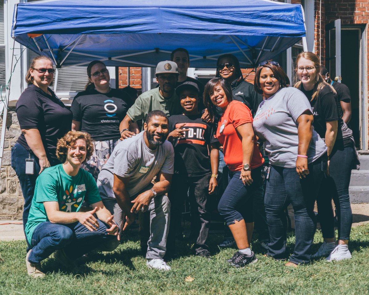 YSIPHILLY's tweet photo. #FamilyEmpowermentPizzaParty #YSI #YouthServiceInc @Vanguard_Group #VanguardCharitable #Volunteers @comcastcares @comcast @BEN_Comcast https://t.co/Ak0PW00qXu