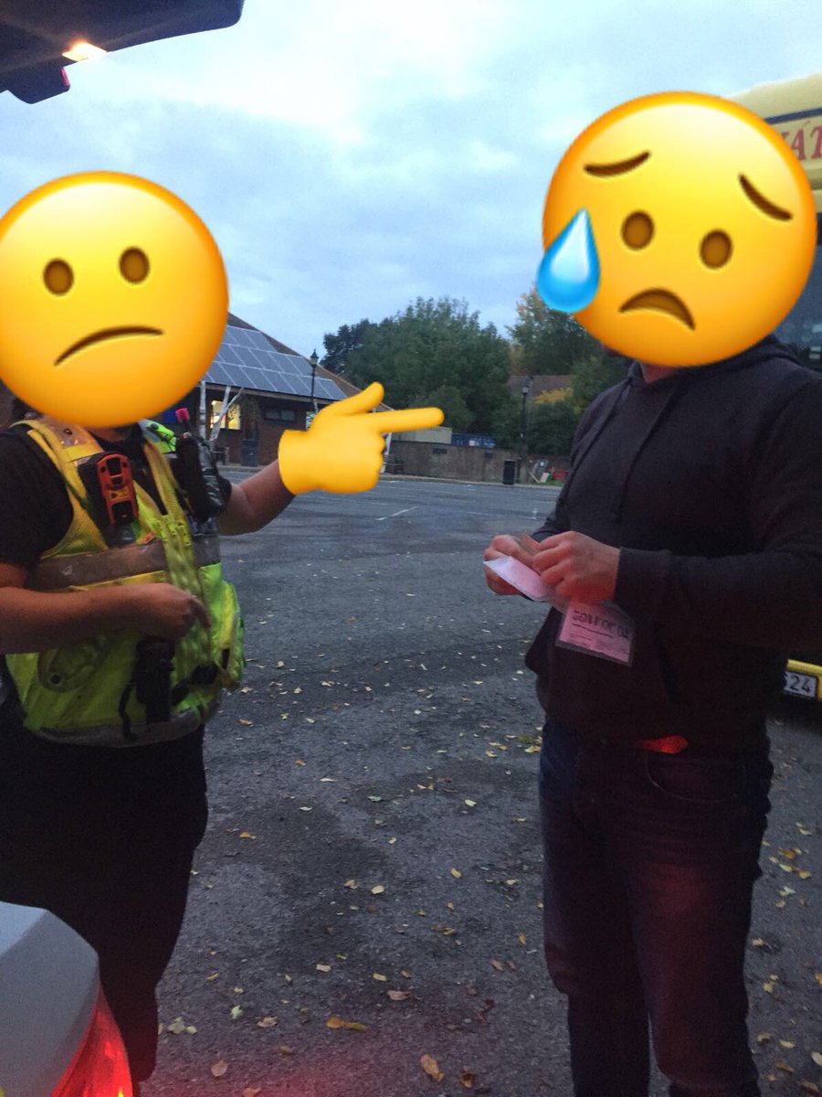 KentPoliceRoads's tweet photo. HGV seen on h/shoulder, a check from our hours officer reveals lack of rest taken over 2 week period. GFPN’s of £330 issued. #OpKindle DC https://t.co/BtFHkoKqrd