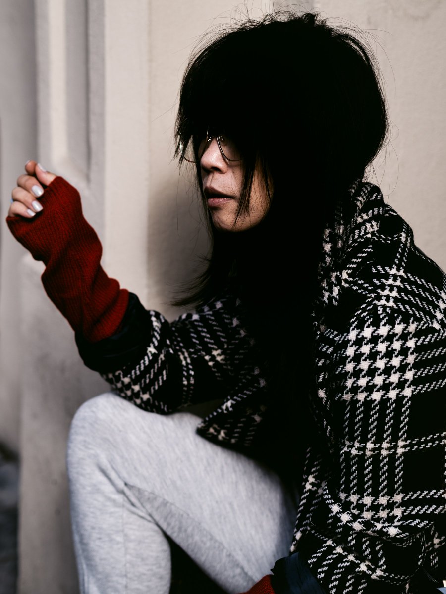 YesPleaseEnjoy's tweet photo. https://t.co/4Fj68uotEi I wore the Jake*s Fashion Plaid Coat and I show you the style to mix and match a Plaid Coat in a Casual Way. https://t.co/ncS8ww1mo2