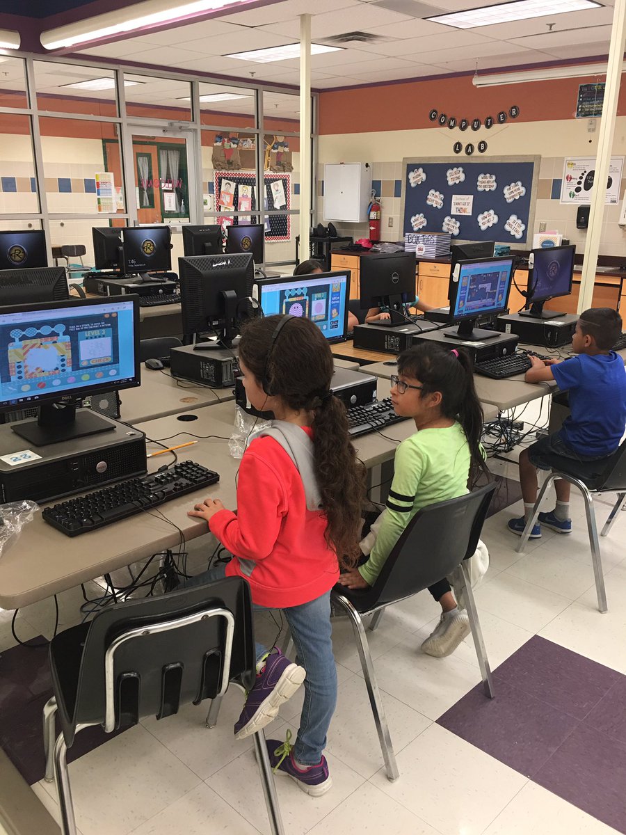 FortComputerLab's tweet image. We earn free choice Friday's in computer class! Having fun on ABCYA in 2nd grade! #RCISDJOY @wrfortelem