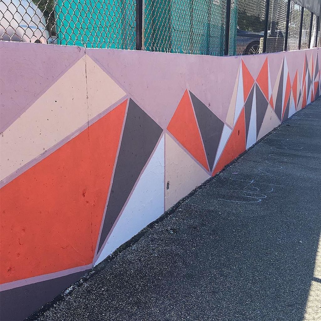 cincibeautiful's tweet photo. One awesome project of many from @cincinnatibell #DayintheCommunity! We use simple designs in our murals for easy โฆ https://t.co/7EOobuR3ZW https://t.co/agXT1WqlcE
