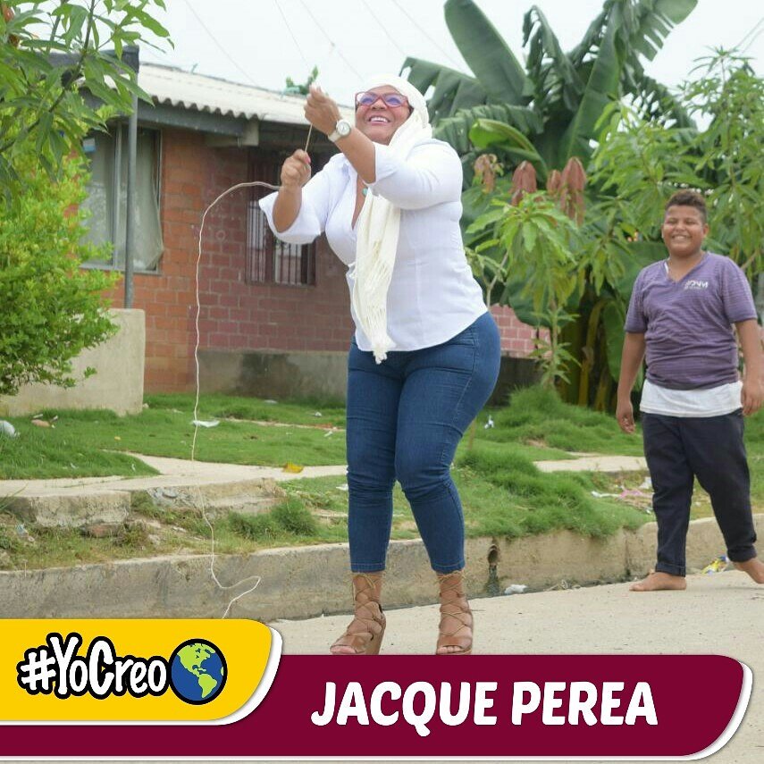 pereajacque's tweet photo. "Los tiempos de la cometa cuando yo niña brisas pedía a San Lorenzo" 🎶♩
#volandocometa #tradiciones #YoCreo🌎 #JacquePerea😍 #síhayconquien👪 https://t.co/fVfQ2hfRbM