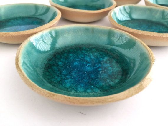 VIBceramics's tweet photo. Just said yes? #Engagement ? #Anniversary? See https://t.co/MSUVlllBCT
#ringdish #etsy #EtsyBloggers @EtsyBloggers @etsy_love https://t.co/AzJ5Ech8yv