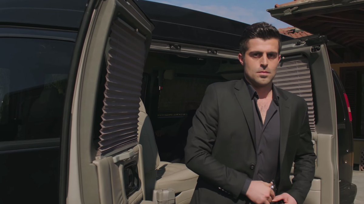 BahtiyarParamCL's tweet photo. Mi momento de protagonismo ha llegado 🔫 😎 #ParamparçaGranFinal https://t.co/zSIUDUH3vO