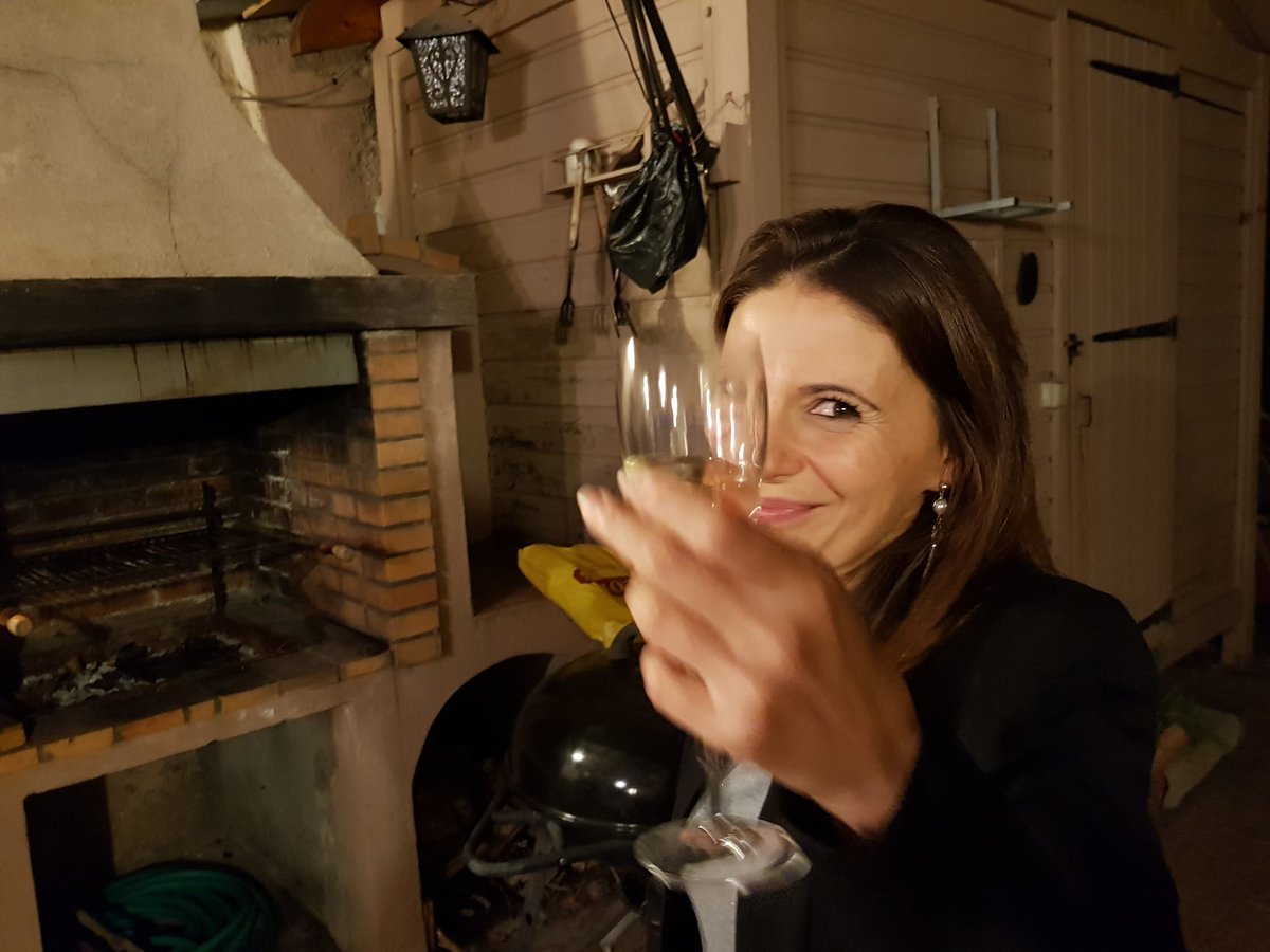 PSevalle's tweet image. @vpinsan les marqueurs de service en toute occasions 😁 @jl_papot merci pour ton accueil ! Une soirée pleine d'émotion 😭 @MinaMaaref