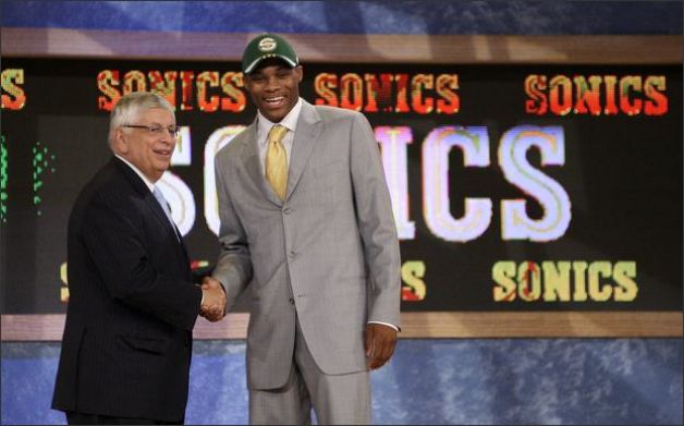 Triangle Offense tweet media